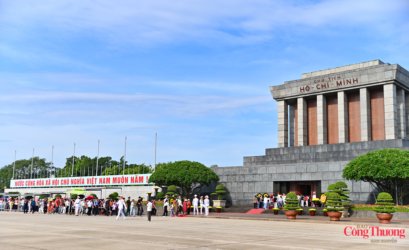 The September 2 National Day anniversary is a particularly meaningful occasion for millions of Vietnamese people nationwide to gather in Hanoi and head to the historic Ba Dinh Square, where they pay tribute to President Ho Chi Minh and honor his lifelong dedication to the cause of national independence and freedom.