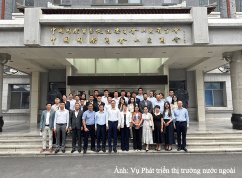 Viet Nam, China expand room for trade and investment cooperation - 12