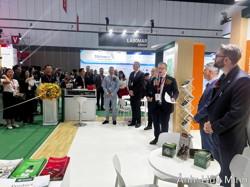 Vitafoods Asia 2026 brings together hundreds of enterprises from around the world, creating opportunities for businesses to connect, explore new technologies, and expand international cooperation. Photo: Huu Minh