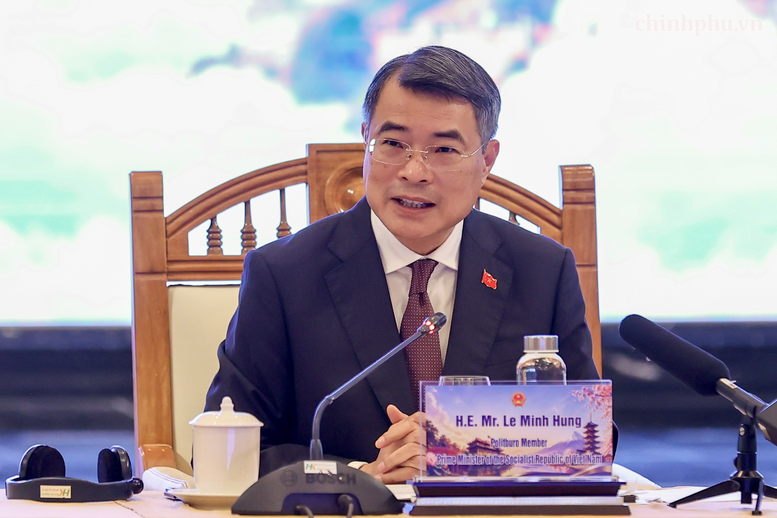 Prime Minister Le Minh Hung delivers remarks at the meeting with Japanese businesses on the morning of September 6. Photo: Nhat Bac
