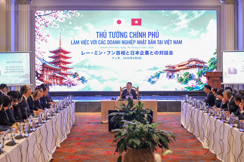Prime Minister hopes the Japanese business community will continue to trust and choose Viet Nam and join hands with Viet Nam for long-term, sustainable and prosperous development. Photo: Nhat Bac