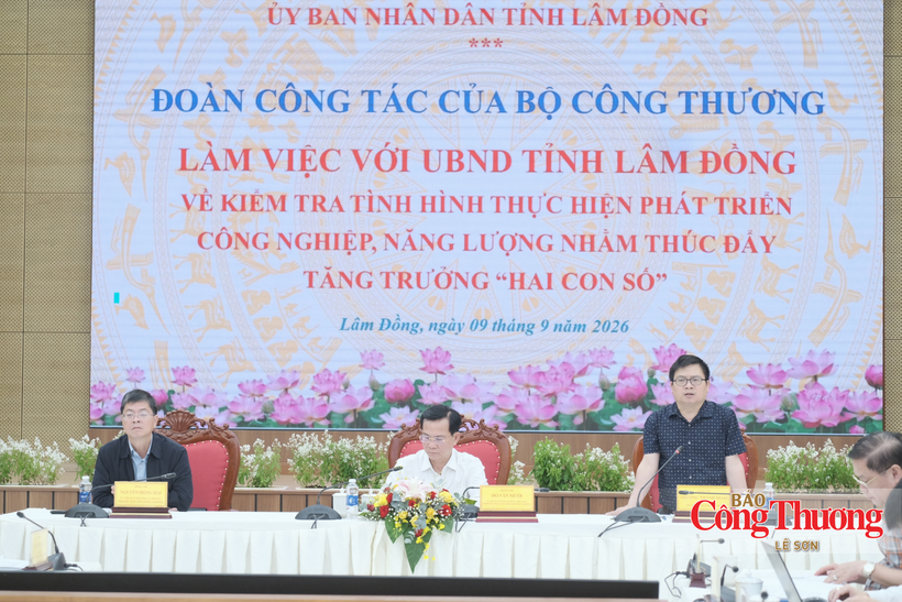 The MoIT and Lam Dong province agree to establish a joint working group. The working group will assign specific tasks to each member, directly address emerging issues and provide recommendations to the leaders of both sides.