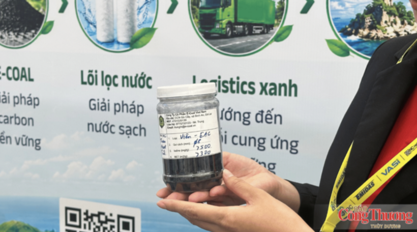 Pure clean coal products displayed at the exhibition.
