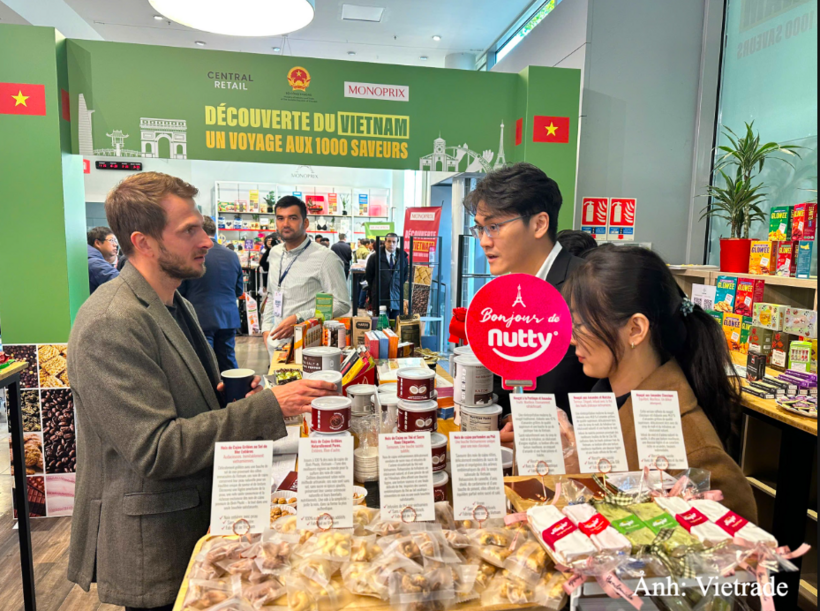 Strengthening trade promotion and diversifying markets are important tasks in boosting exports.