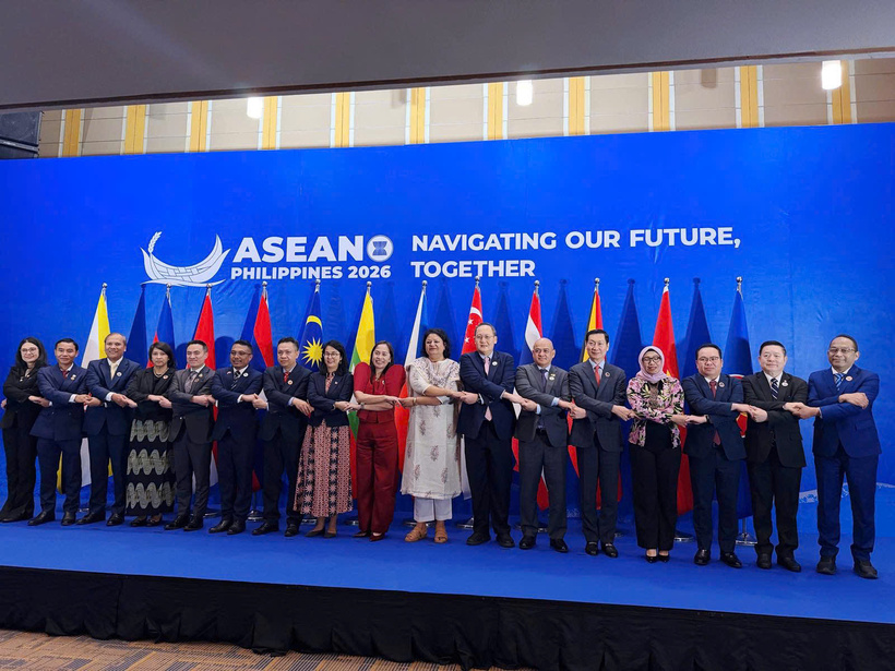 Deputy Minister Nguyen Viet Son joins ASEAN energy meetings with partners - 1