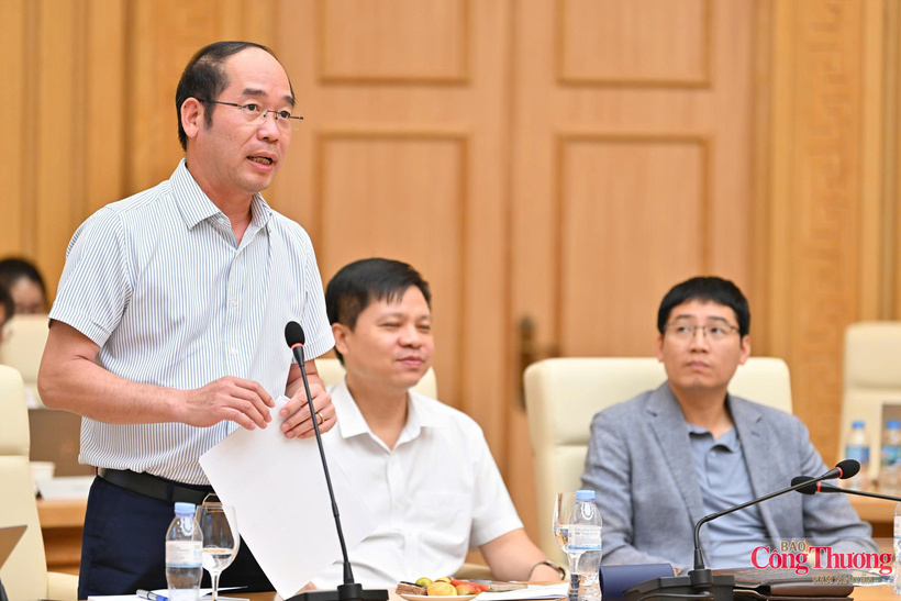 Dr. Vu Van Khoa, Deputy Director of the National Research Institute of Mechanical Engineering.