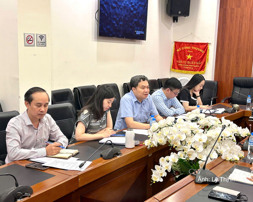 Viet Nam Industry Agency acknowledges cooperation outcomes with Samsung Viet Nam.