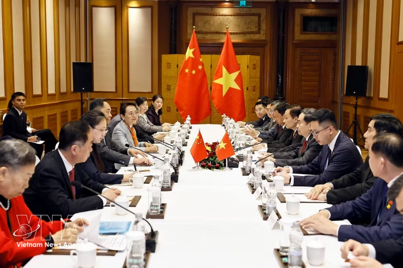 National Assembly President Tran Thanh Man meets with Chinese friendship figures in Beijing on October 12. Photo: VNA