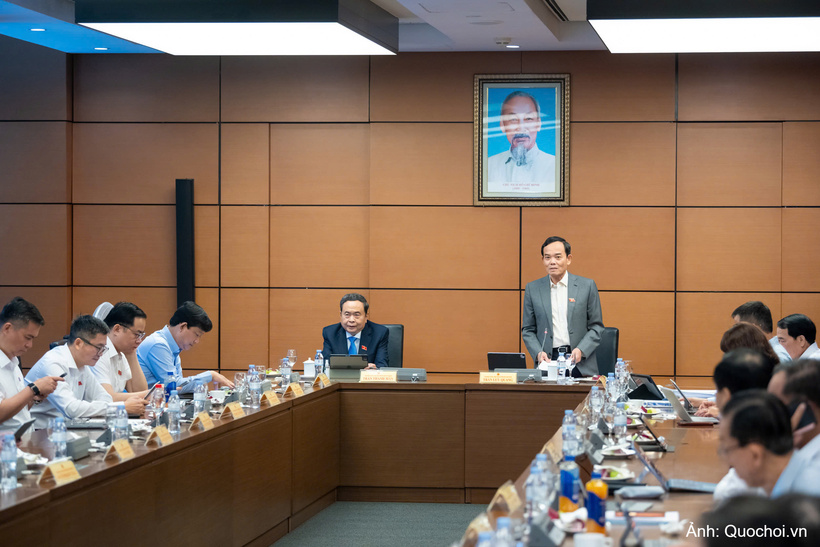 A view of the discussion session.