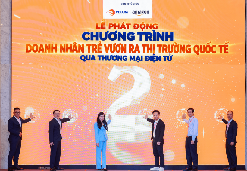 Launch of the “Young Entrepreneurs Go Global Through E-commerce” program.