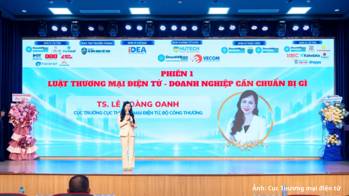 Dr. Le Hoang Oanh, Director-General of the E-commerce Agency under the Ministry of Industry and Trade.