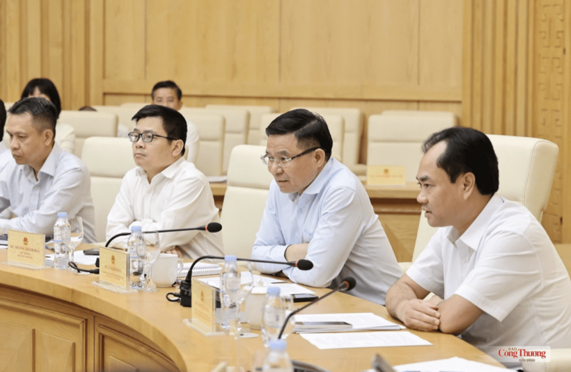 Delegates attend the conference.