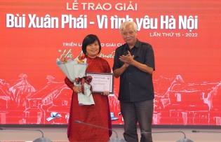 The woman who revived Kim Hoang folk paintings