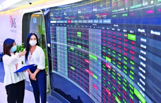 Positive 2023 securities market forecasts