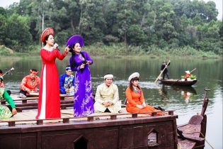 The unique art of Don Ca Tai Tu