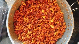 Mắm tép chưng thịt, another feather in Hà Nội's culinary cap