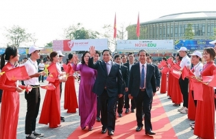PM attends national startup festival for students
