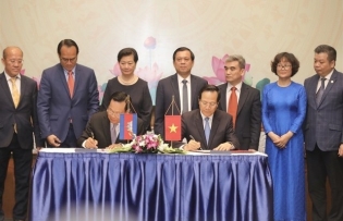 Việt Nam and Cambodia to promote cooperation in labour, vocational training