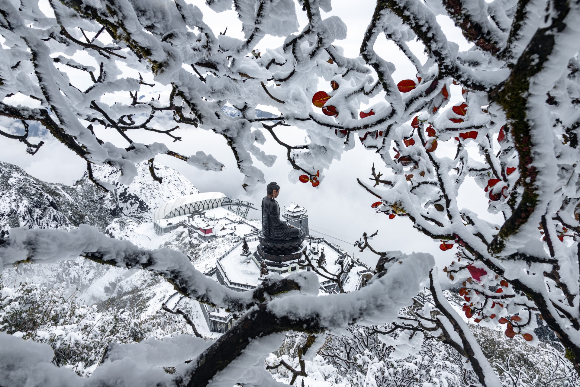A snow blanket on the summit of Fansipan. Credit: Le Viet Khanh A snow blanket on the summit of Fansipan. Credit: Le Viet Khanh