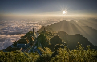 Conquering Fansipan – the ‘Everest’ of Indochina