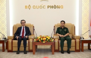 Việt Nam-EU defence cooperation effective minister