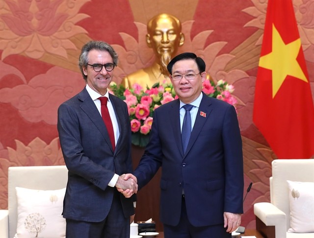National Assembly Chairman Vương Đình Huệ (right) had talks with Ambassador Giorgio Aliberti, Head of the European Union (EU) Delegation to Việt Nam. — VNA/VNS Photo An Đăng National Assembly Chairman Vương Đình Huệ (right) had talks with Ambassador Giorgio Aliberti, Head of the European Union (EU) Delegation to Việt Nam. — VNA/VNS Photo An Đăng