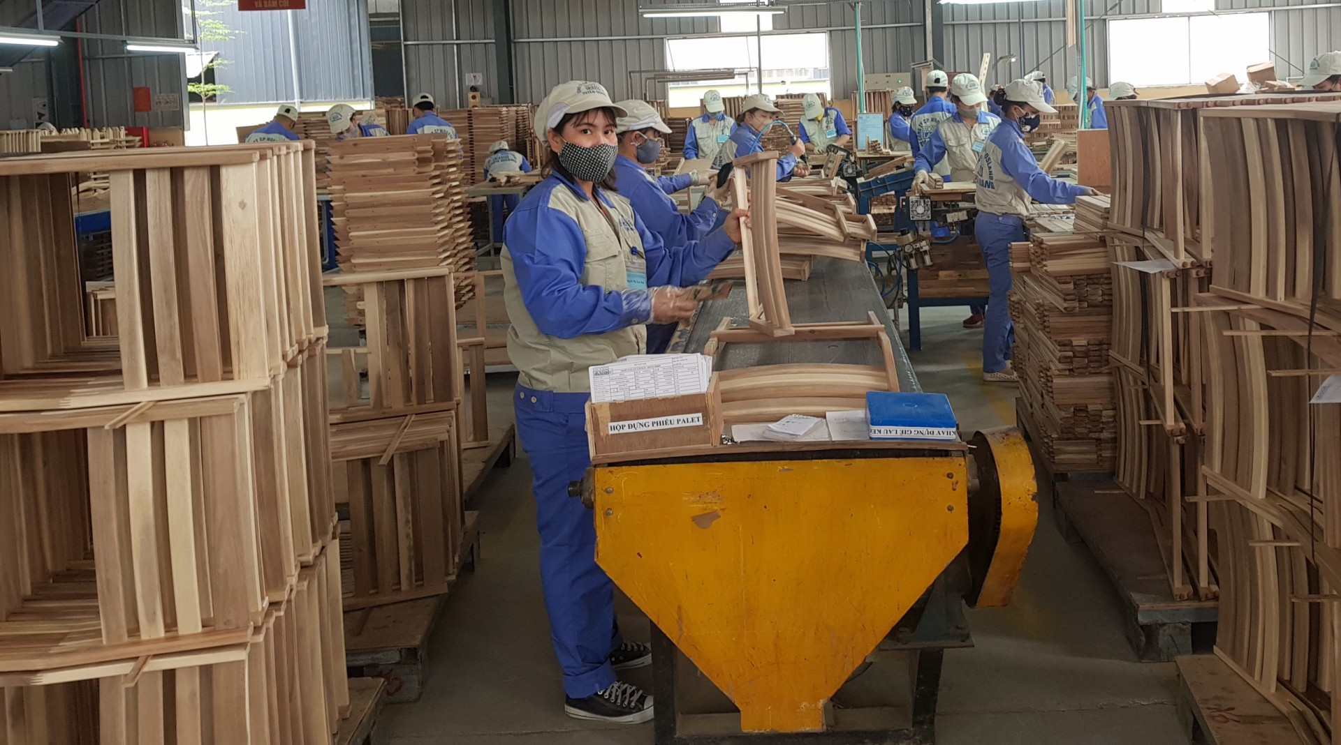 Processing wood products for export Processing wood products for export