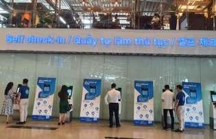 Self-check-in kiosks launched at Đà Nẵng International Airport