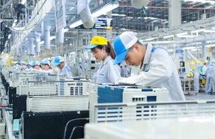 Hung Yen prioritizes high-tech, supporting industries