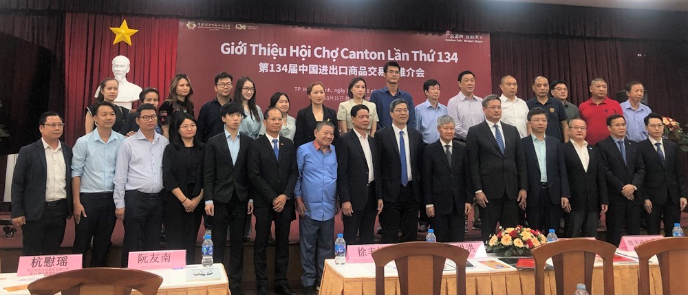 The organizer introduced in detail about the 134th Canton Fair to Vietnamese businesses in the meeting held recently in Ho Chi Minh City