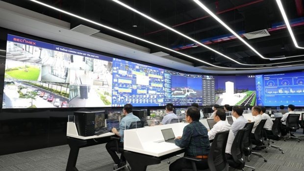 At the cyber security centre in the Vietnam-Singapore Innovation Centre (Photo: nhandan.vn)