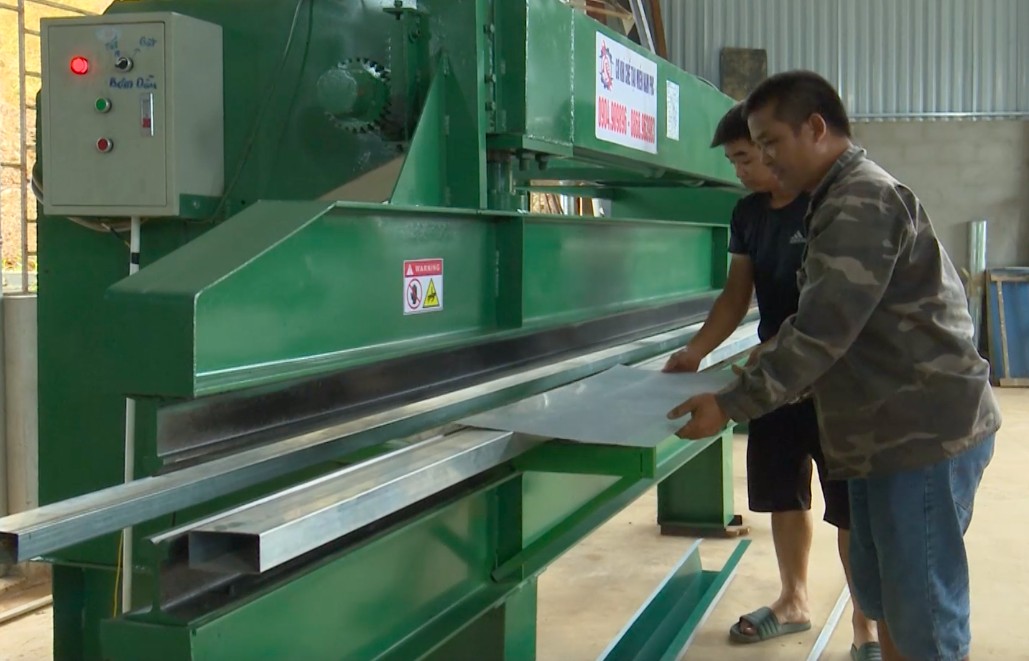 Hoa Binh Province: Practical support for industrial producers