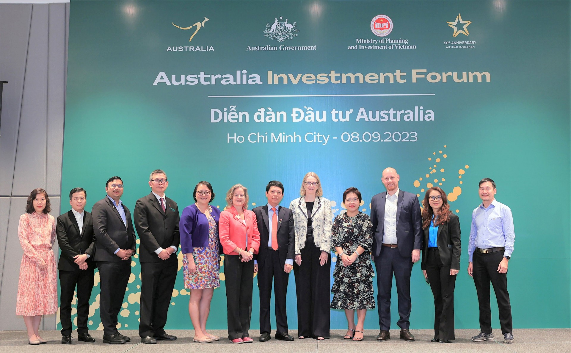 Representatives of Vietnamese and Australian governments and speakers at Australia Investment Forum 2023