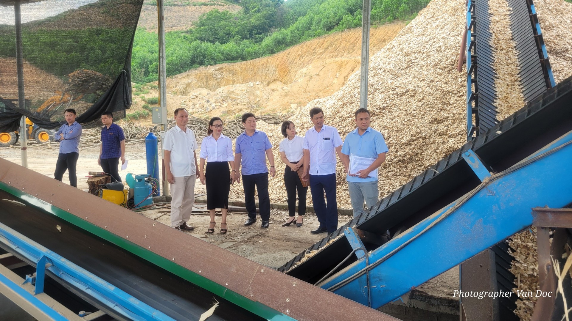 Practical support  for finger joint wood production