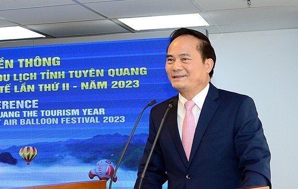 Vice Chairman of the People's Committee of Tuyên Quang Province Hoàng Việt Phương Vice Chairman of the People's Committee of Tuyên Quang Province Hoàng Việt Phương
