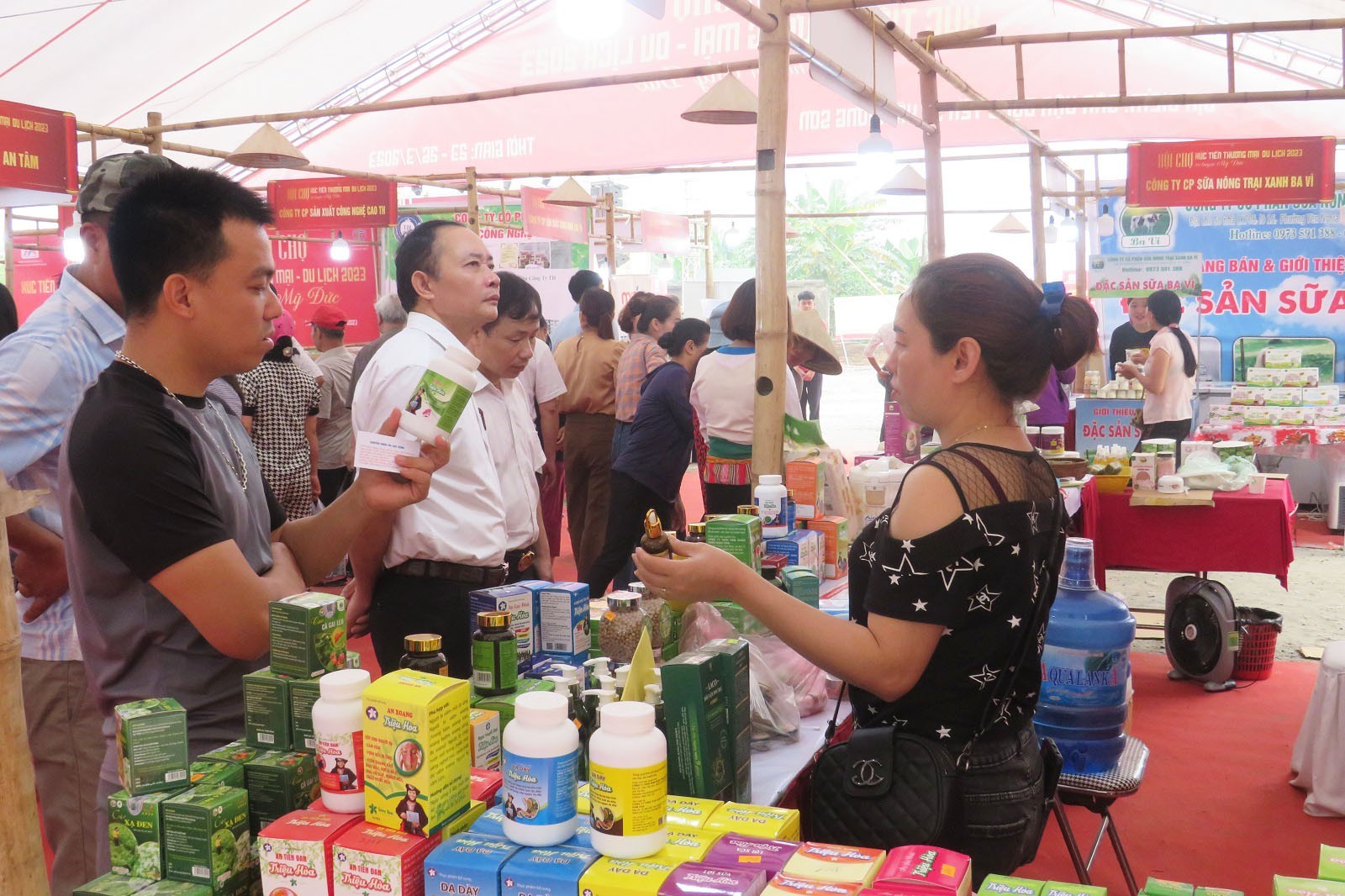 Hanoi’s promotion program has obtained encouraging achievements in the first nine months of 2023 and will be further strengthened - photo: Do Nga