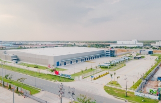 Attraction from domestic logistics market