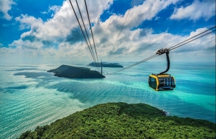 New York Times: The cable car is evidence of Vietnam's spectacular transformation in tourism