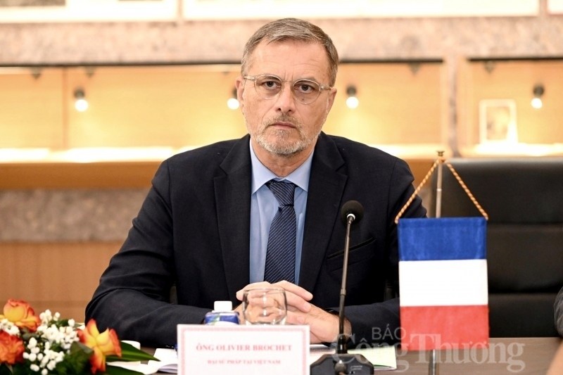 French Ambassador to Vietnam Olivier Brochet said France will help Vietnam build legal standards and take further advantage of the EVFTA French Ambassador to Vietnam Olivier Brochet said France will help Vietnam build legal standards and take further advantage of the EVFTA