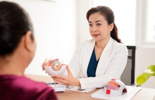 Prima Saigon shares advances in ophthalmology care and treatment