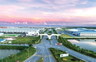 Hai Phong to further strengthen economic pillars in 2024