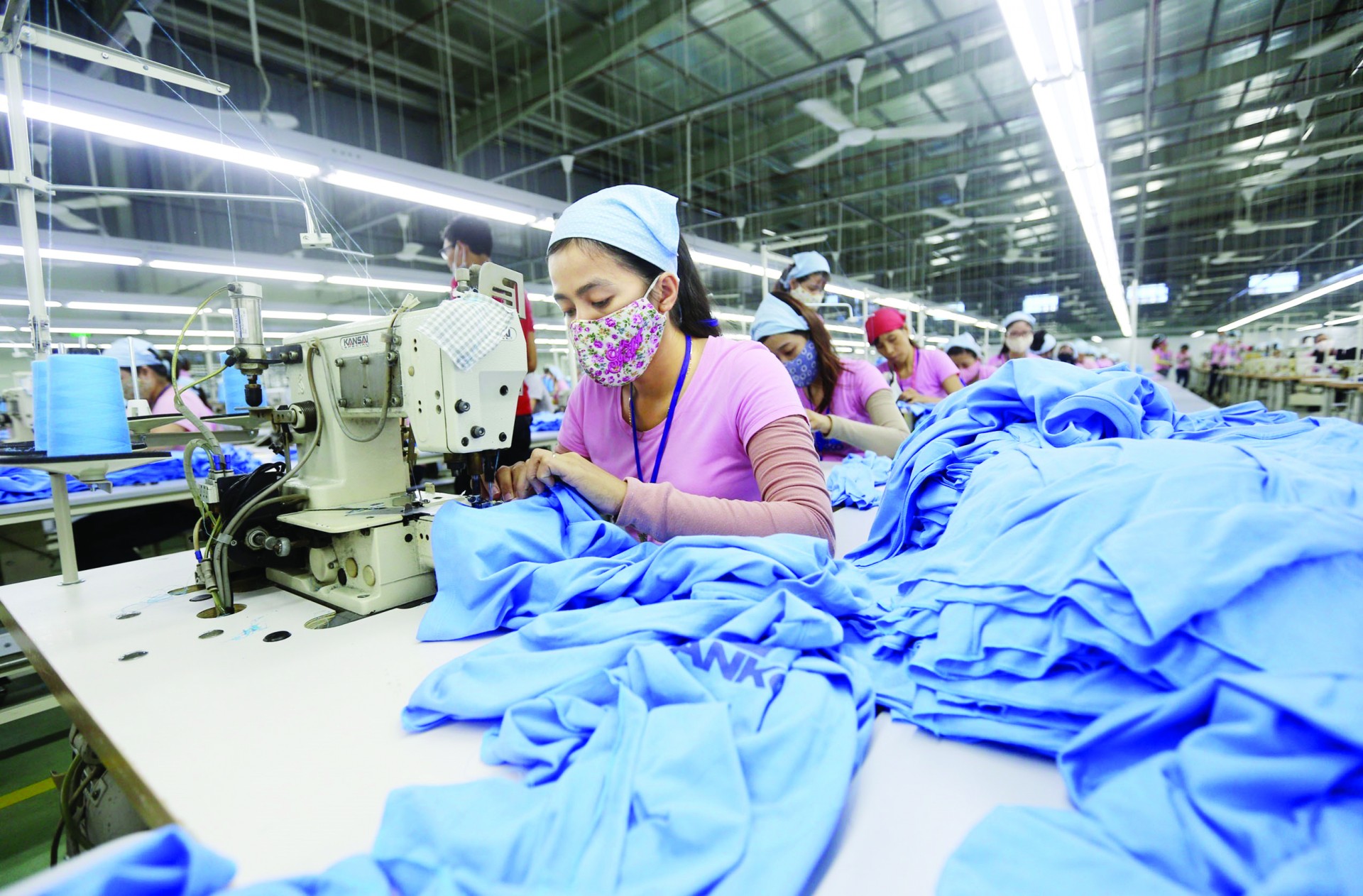 Businesses need to meet EVFTA commitments to export textiles and garments to the EU - photo: VNA Businesses need to meet EVFTA commitments to export textiles and garments to the EU - photo: VNA