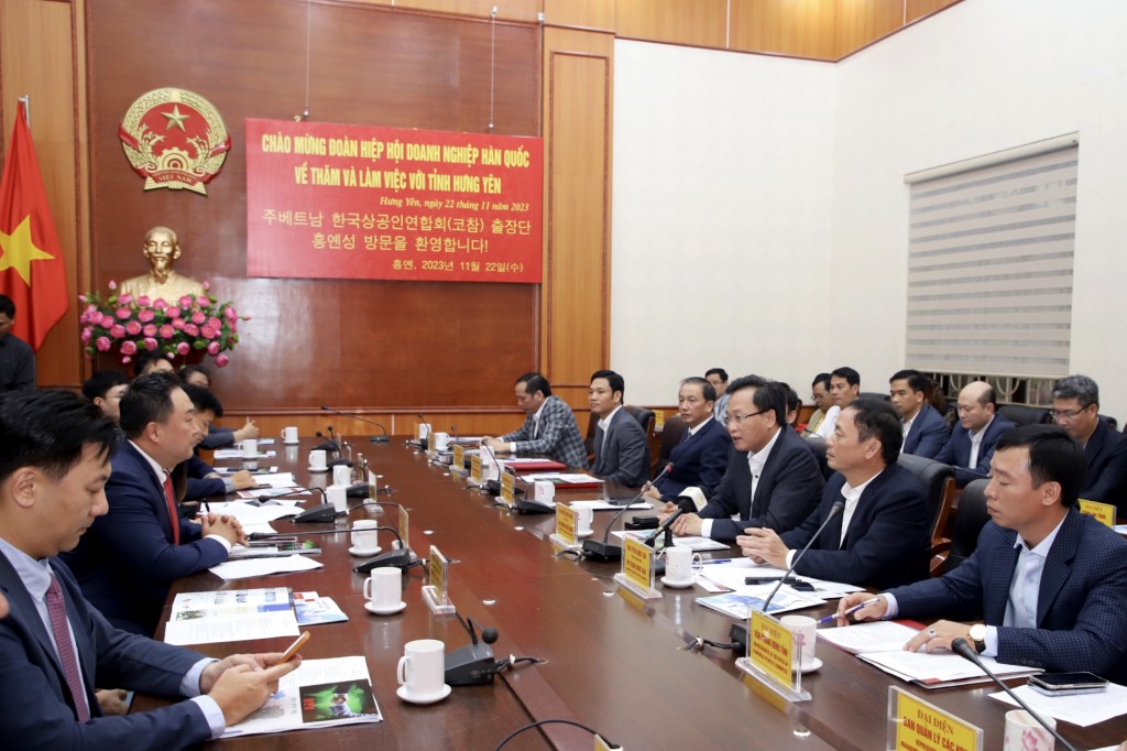 Hung Yen Province’s leaders work with the Korea Business Association