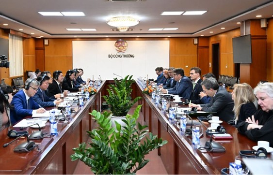 Vietnam, Germany boost cooperation in industry, trade, energy