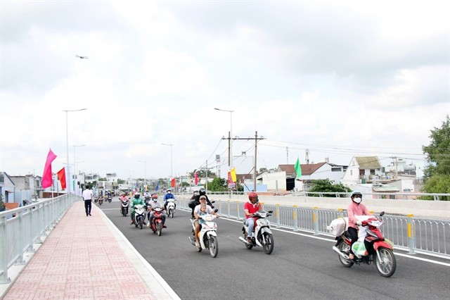 Construction of Long Kiểng Bridge in HCM City’s Nhà Bè District was completed after more than two decades. — VNA/VNS Photo Tiến Lực