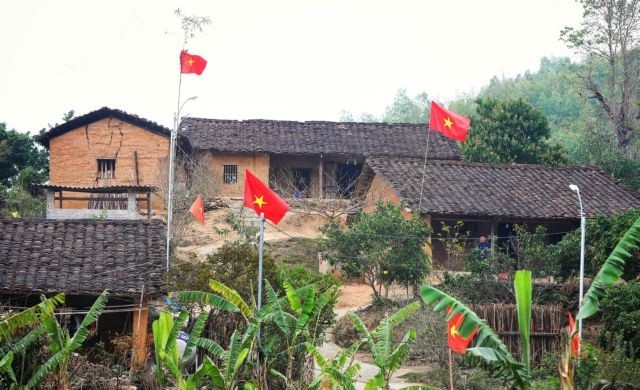 Experts and tourist enterprises believe that community-based tourism and agritourism would be most suitable for the hamlet. Experts and tourist enterprises believe that community-based tourism and agritourism would be most suitable for the hamlet.