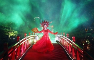 New night tour offers an escape to history