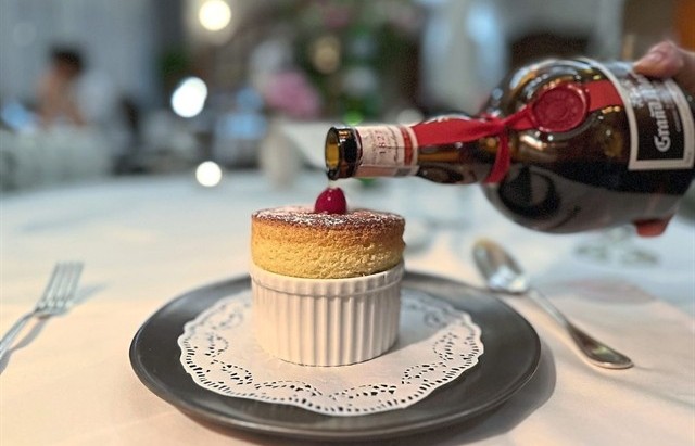 Experiencing Việt Nam through food