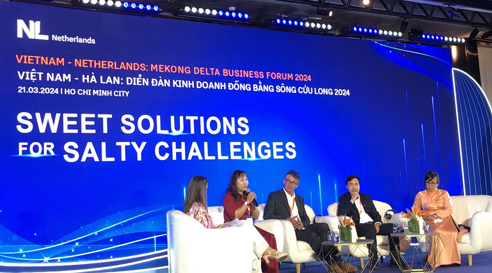 Dutch businessmen explore potential investment and trade opportunities in Vietnam Dutch businessmen explore potential investment and trade opportunities in Vietnam