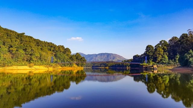PICTURESQUE: Discover the magic of nature at Pá Khoang Lake. VNA/VNS Photo PICTURESQUE: Discover the magic of nature at Pá Khoang Lake. VNA/VNS Photo
